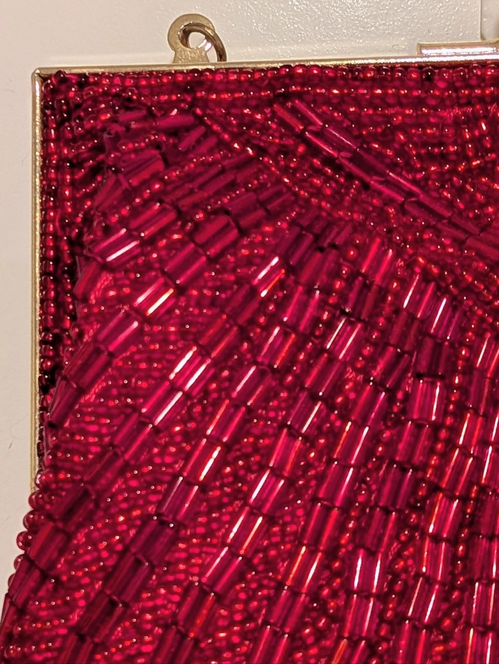 NIB Woodward's Vintage 60s Red Beaded Seashell Mini Purse with Chain Strap - Picture 3 of 11